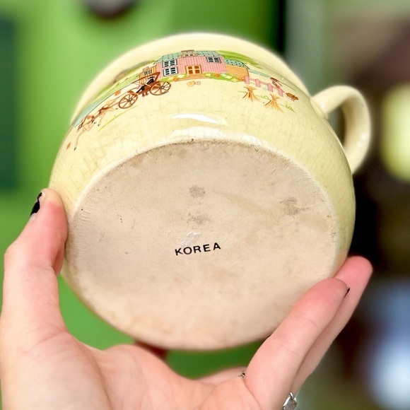 Vintage Cottagecore Farmhouse Barn Village Country Kitchen Bowl With Handles - Picture 5 of 6